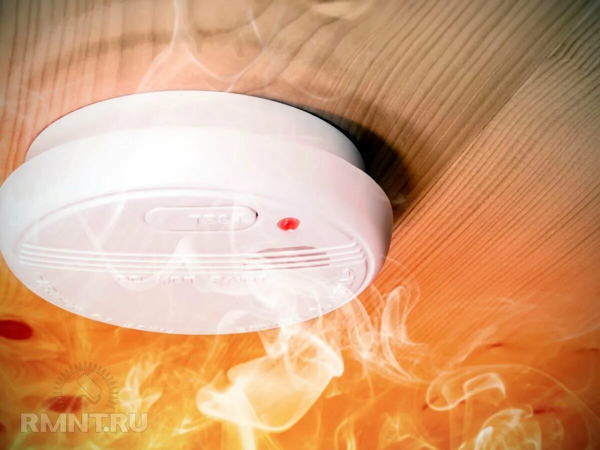 Установить датчик дыма. Детектор дыма smoke detector. автономный пожарный извещатель bh-320. датчик адпи.