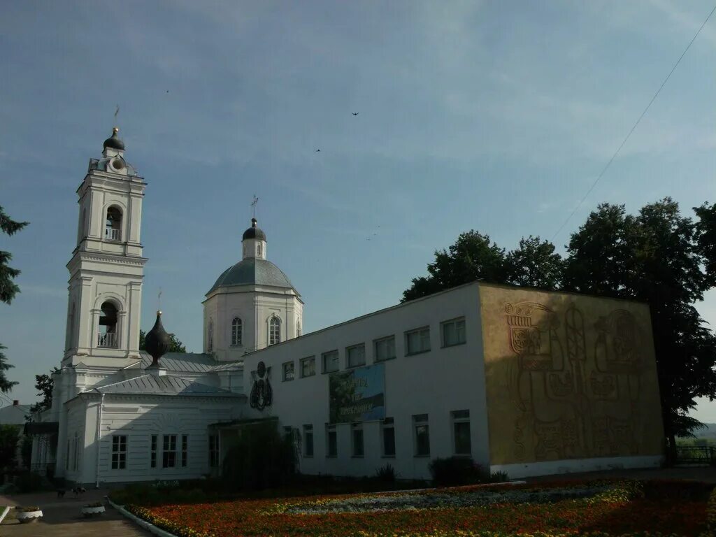 Тарусская картинная галерея. Художественная галерея Таруса. Таруса город. Тарусский музей изобразительных искусств.