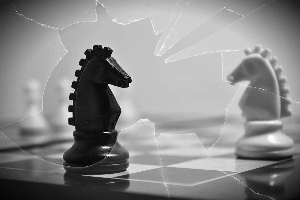 Ход конем шахматы. Первый ход конем в шахматах. Ход конем шахматы. Шахматно-шашечный турнир «ход конём» фото. Ход конем шахматы.