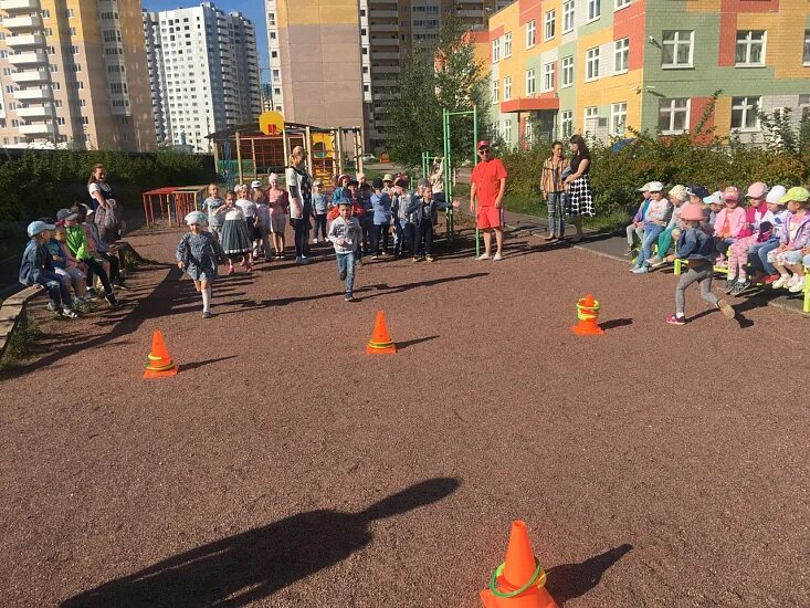 Школа 635 спб. Школа 635 спб. 635 школа приморского района планерная. Школа садик 635 приморского района. Школа 635 приморского района санкт-петербурга.