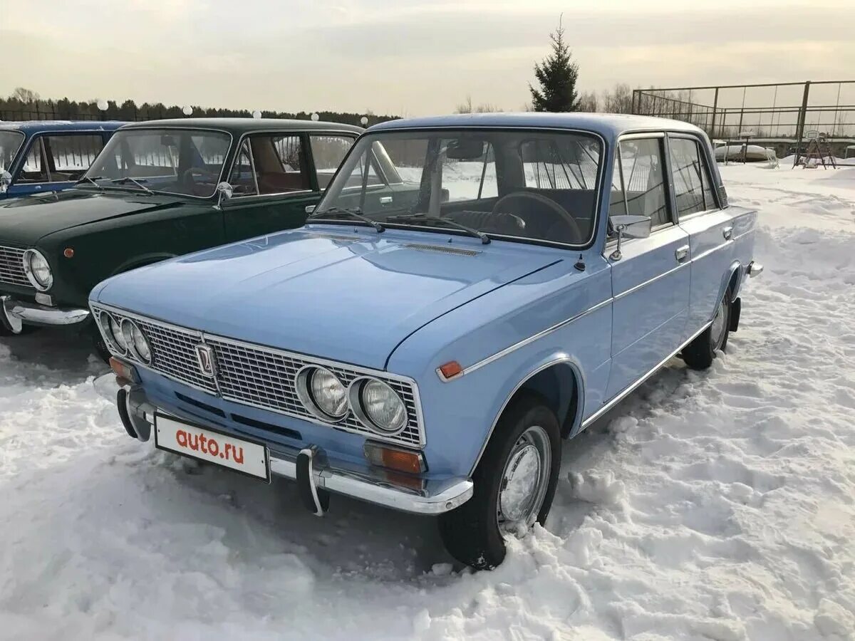 Москвич 152. Москвич 407 двухцветный. Бу отечественная машина. Бу отечественная машина. 427 москвич комби.