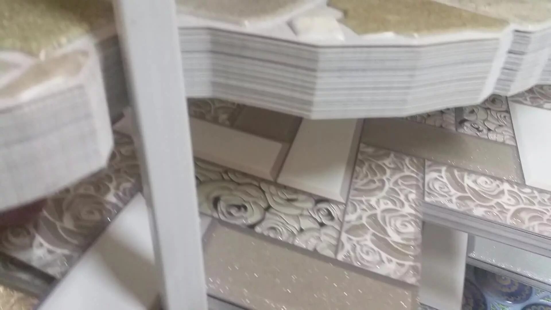 экструзионное оборудование для производства подоконника. крепление стеновых стартовый профиль для панелей пвх. сэндвич панели. изготовление пвх панелей. схема монтажа стеновых панелей пвх.