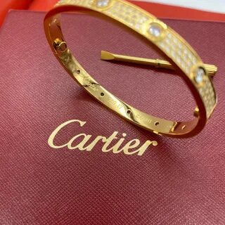 Браслет в виде cartier