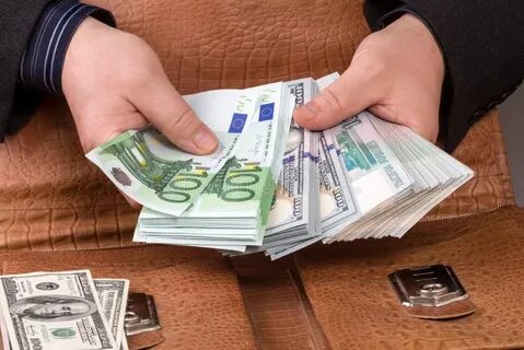 220 долларов в рублях