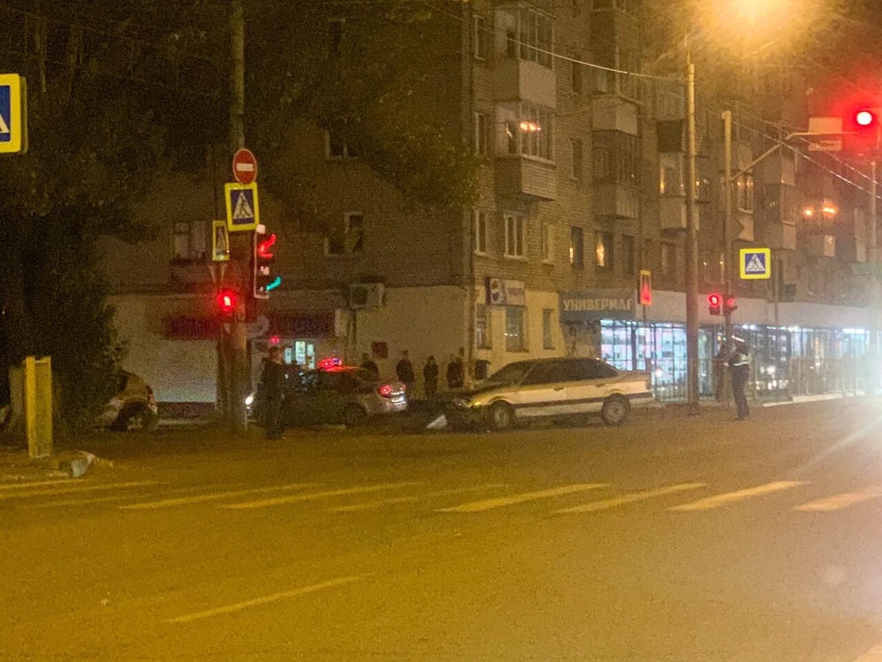Тревожный брянск. Ул брянской пролетарской дивизии 7а. перекресток ульянова и брянской пролетарской дивизии. происшествие на ул брянской пролетарской дивизии.
