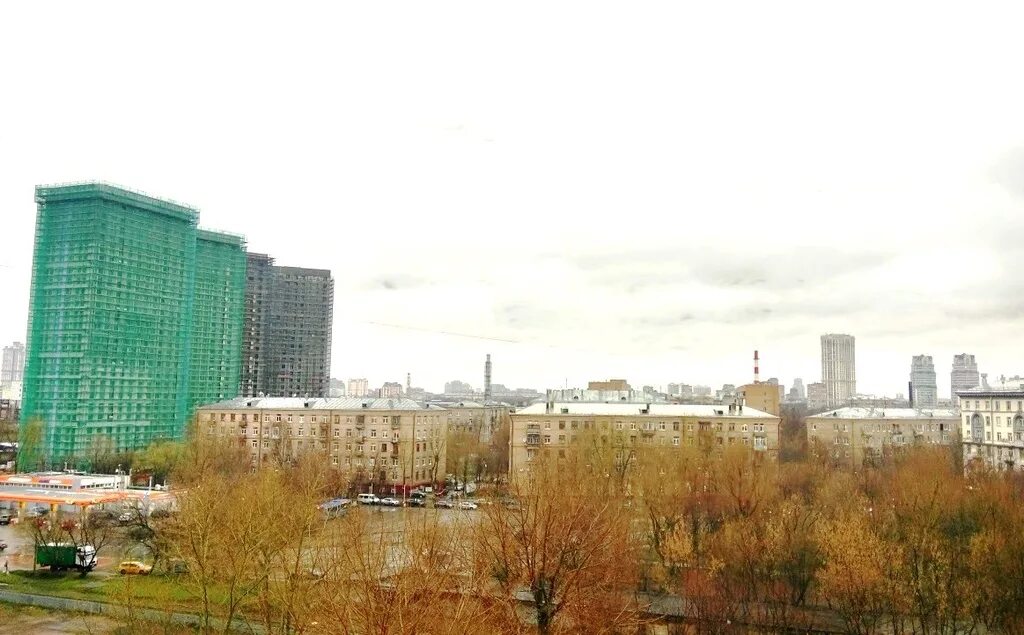 Золотая нить дом быта. Дом берзарина 21. Москва берзарина 17. Улица берзарина 17. Парикмахерская берзарина.