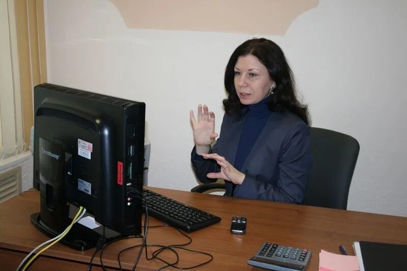 Служба инвалидов. Диспетчерская служба для глухих. диспетчерская служба для инвалидов по слуху. реабилитация инвалидов по слуху. диспетчерская служба для граждан с нарушением слуха.