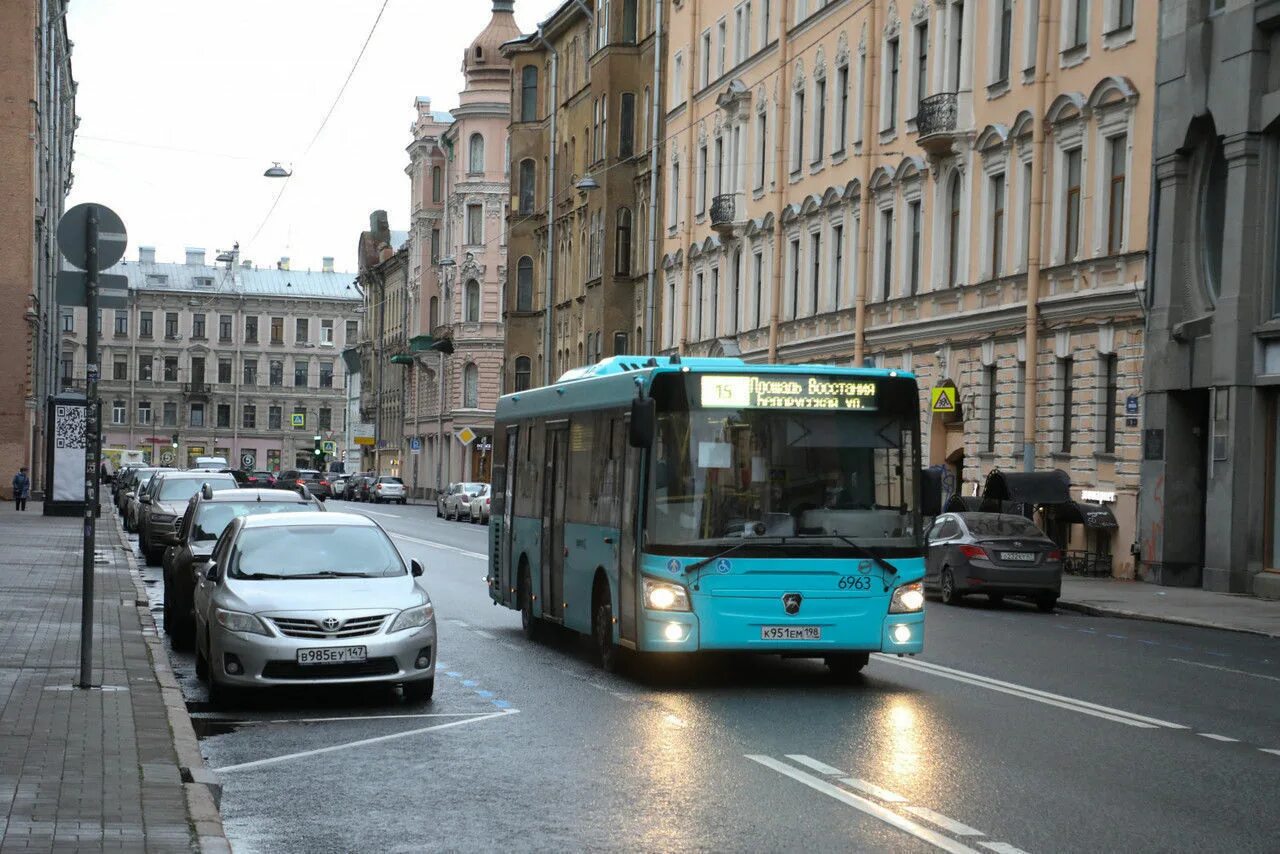 Автобусы в Питере. Новые автобусы в Питере. Маршрутки в Питере. Транспортная реформа в Санкт-Петербурге.