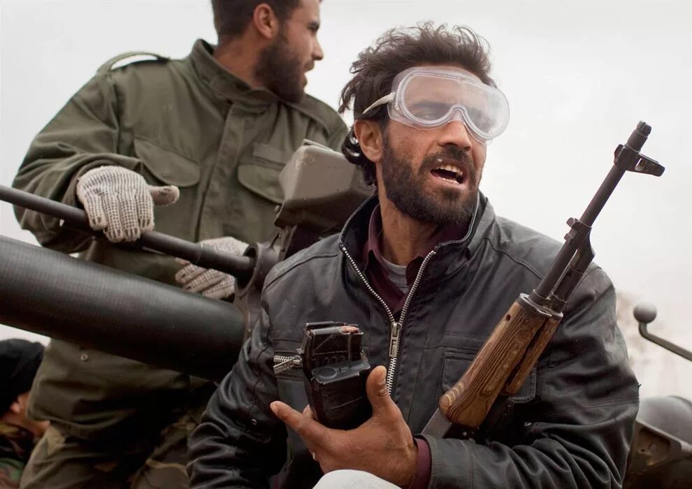 Йеменская хуситов флаг. Ансар аллах хуситы. Йеменские повстанцы-хуситы. Боевики повстанцы фото. Как называется повстанец.