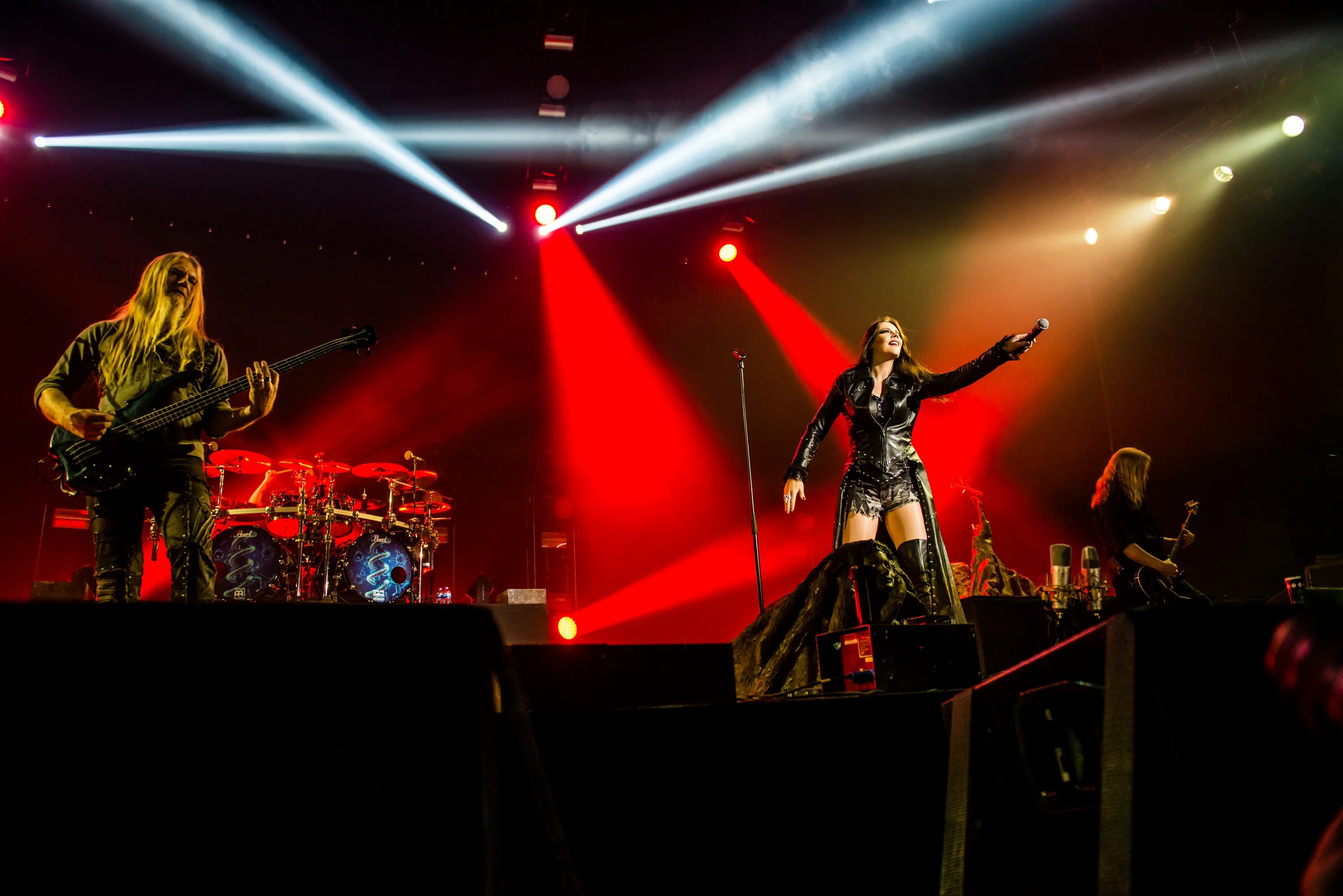 Найтвиш видео. Найтвиш. группа nightwish. nightwish floor jansen. найтвиш концерт.
