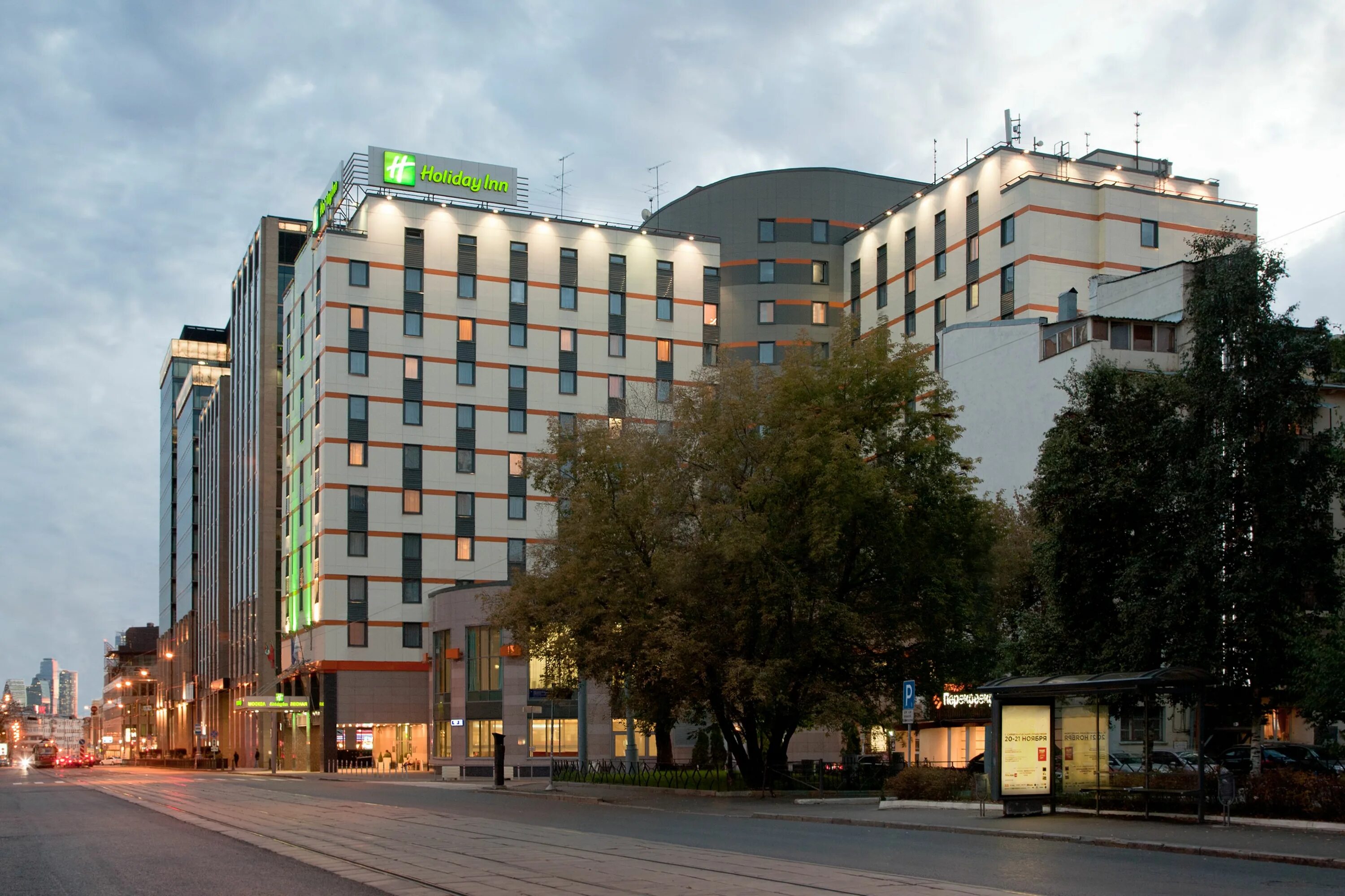 Лесная 15 б. Отель Holiday Inn Москва Лесная. Холидей Лесная Москва гостиница. Лесная 15 Москва гостиница. Холидей ИНН Лесная 15.