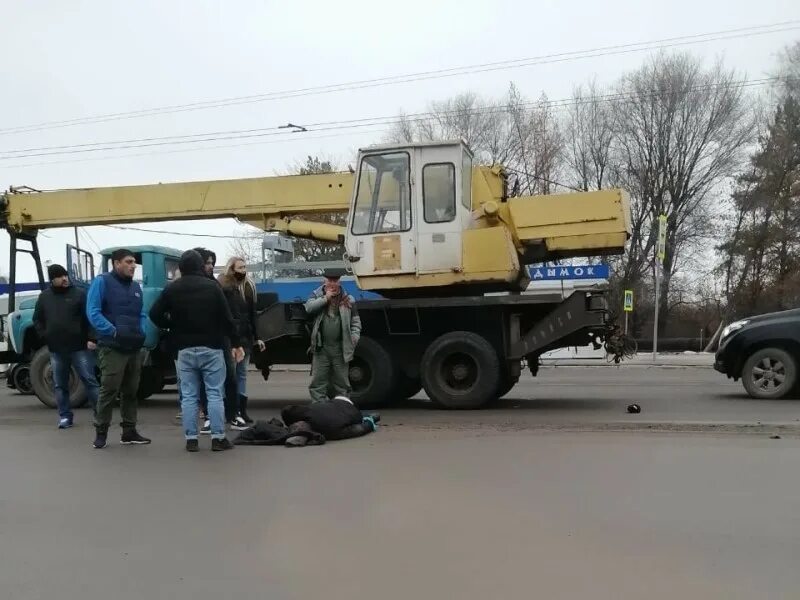 Блокнот волгодонска последние новости происшествия сегодня свежие. Блокнот Волгодонск авария. ДТП на пятом Волгодонск. Последние аварии в Волгодонске. Сбили человека Новочеркасск.