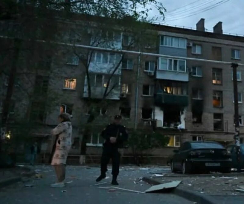 Профилактика на тв октябрь. Снег в волгограде. Волгоград город миллионник. Прорыв водопровода. Пятиэтажки летом.
