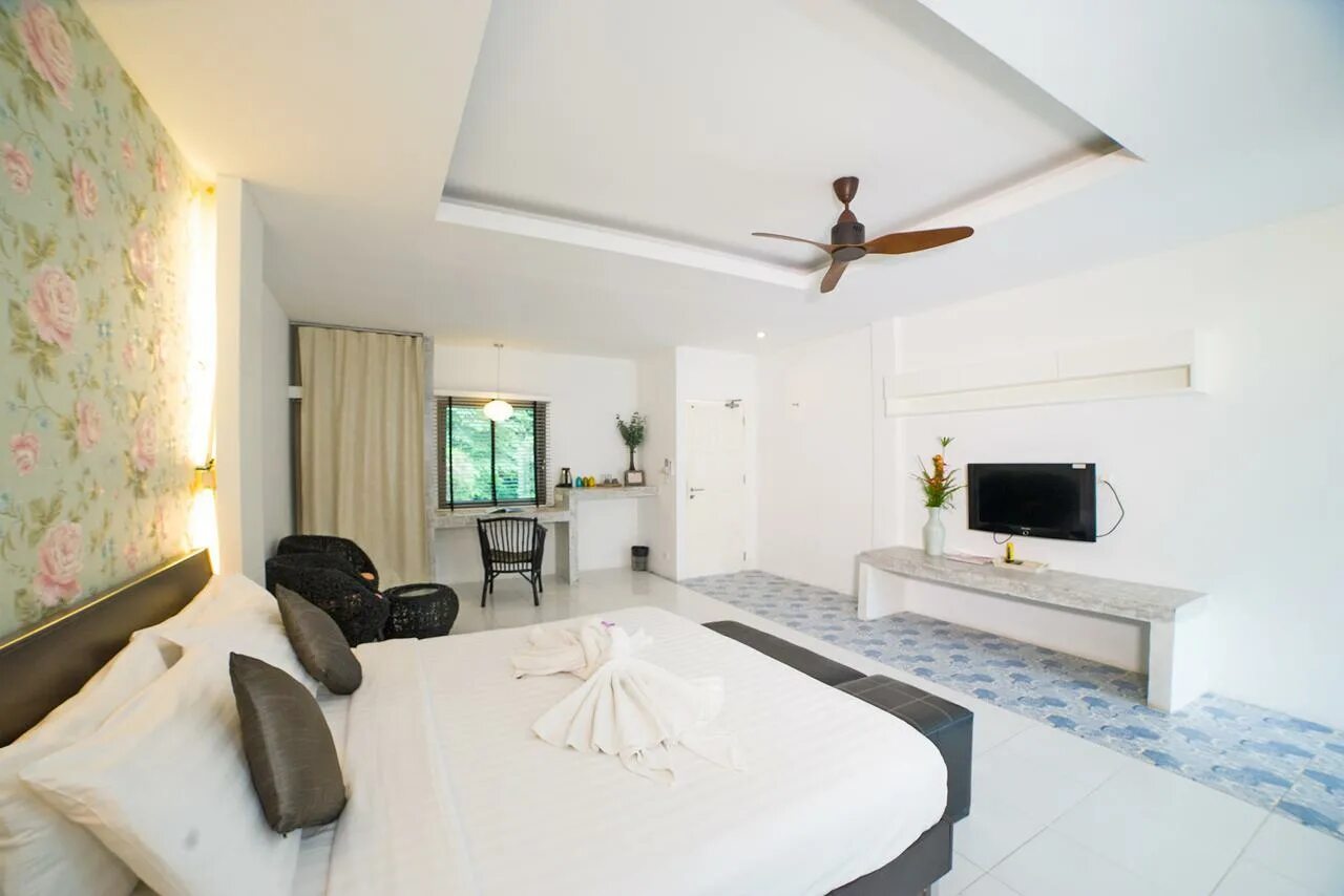 Пляж суринтра. Surintra boutique resort. Surintra boutique resort. Surin beach residence. Surintra boutique resort 3*.