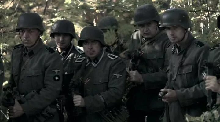 Операция горгона 2. Операция горгона 2011 жуков. Операция горгона карлуша. Операция горгона 2011. Операция горгона сериал 2 серия.