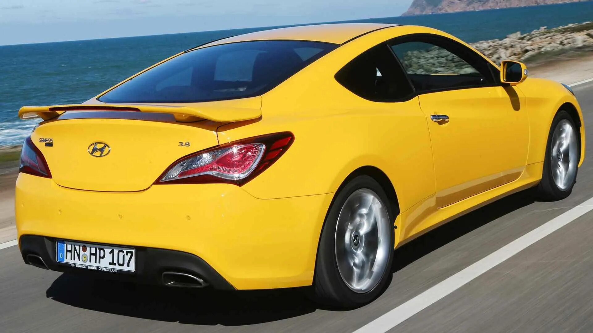 Hyundai Genesis Coupe 2013 Yellow. Genesis Coupe 2013. Hyundai Genesis Coupe 2013. Хендай Генезис купе желтый.