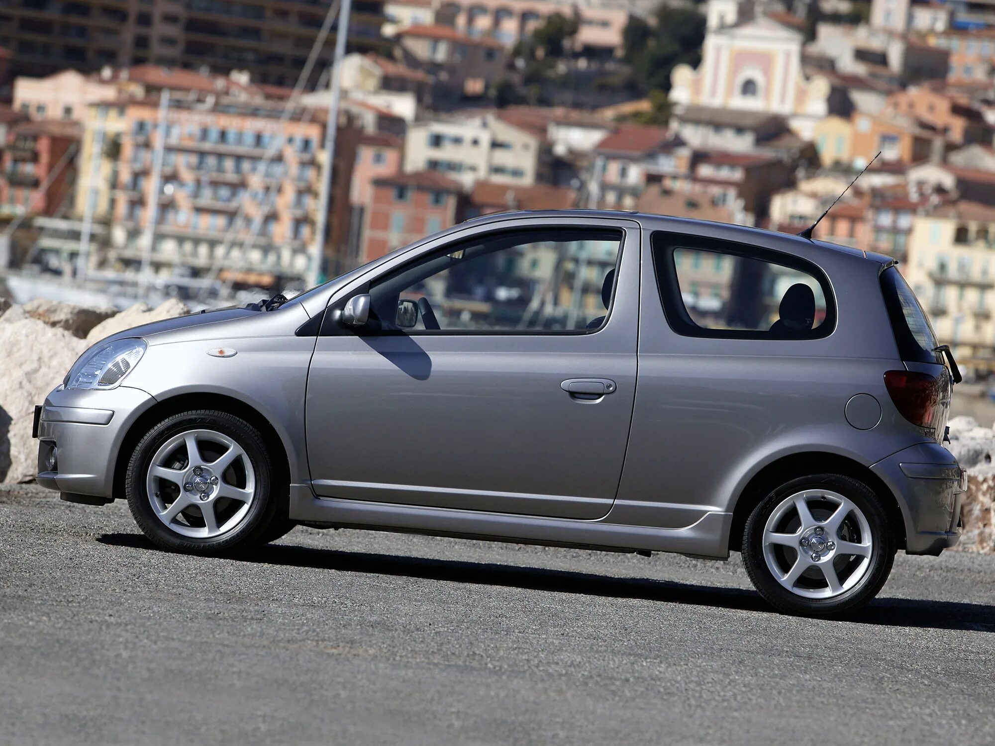 Ярис 2000 год. Toyota Yaris 2001. Toyota Yaris p1. Toyota Yaris 1. Тойота Ярис 2003.