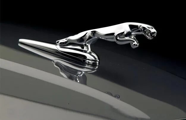 Фото Jaguar XF (2016 2020) поколение II Jaguar логотип
