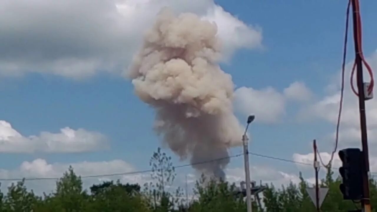 Завод авангард стерлитамак что производит. Завод авангард стерлитамак. стерлитамак дым. фкп авангард стерлитамак фото. горит авангард.