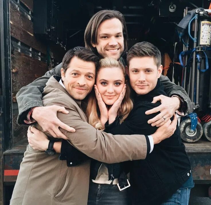 На ком женился сэм винчестер Pin on The Winchester Brothers