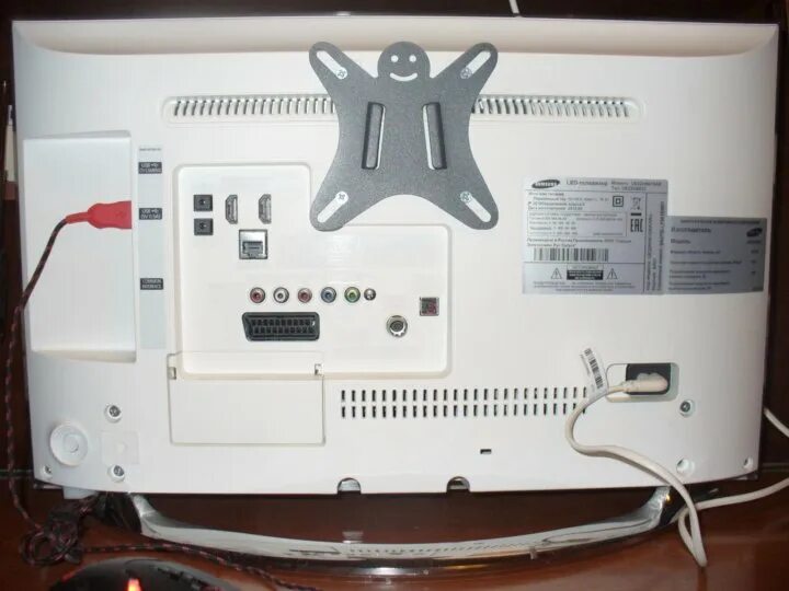 Samsung ue22h5610 22".