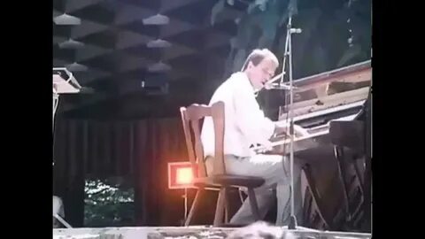 Исполнял отрывок