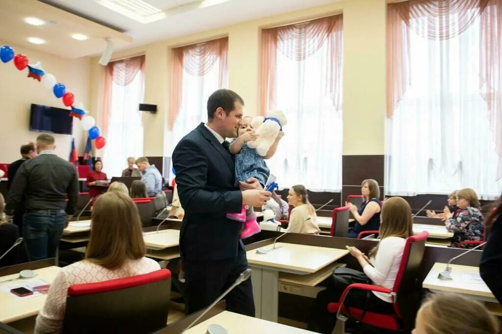 Мурманские группы. Многодетные семьи 2013. Мурманск летом. Рок группа из мурманска. Группа колотый лед мурманск.