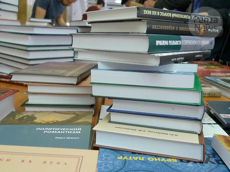 Новая библиотека Пенза. Книги про Пензу. Литература в Пензе. 500 Книг на фото.