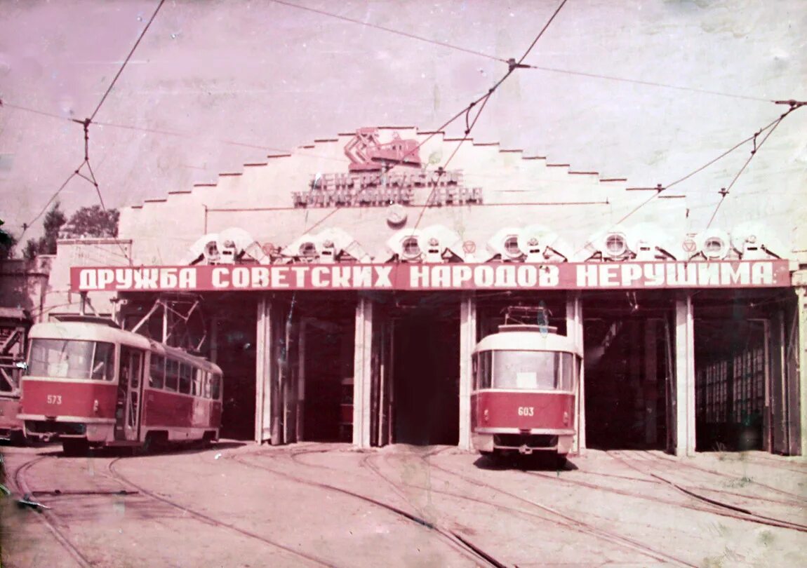 Ростов-на-Дону, 71-605У № 400 - Фото - Городской электротранспорт