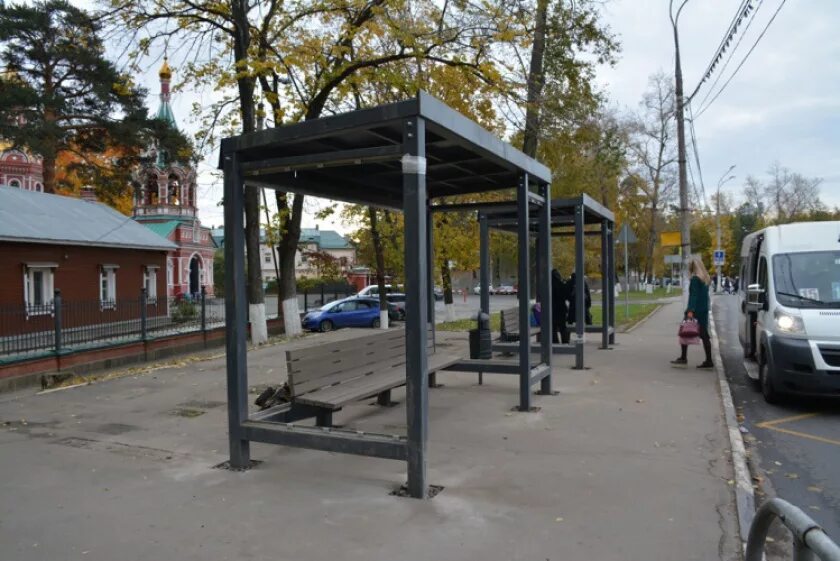 Остановки 127. Остановки 127 автобуса колледж?. Московские автобусные остановки. Красивые остановки. Автобус.