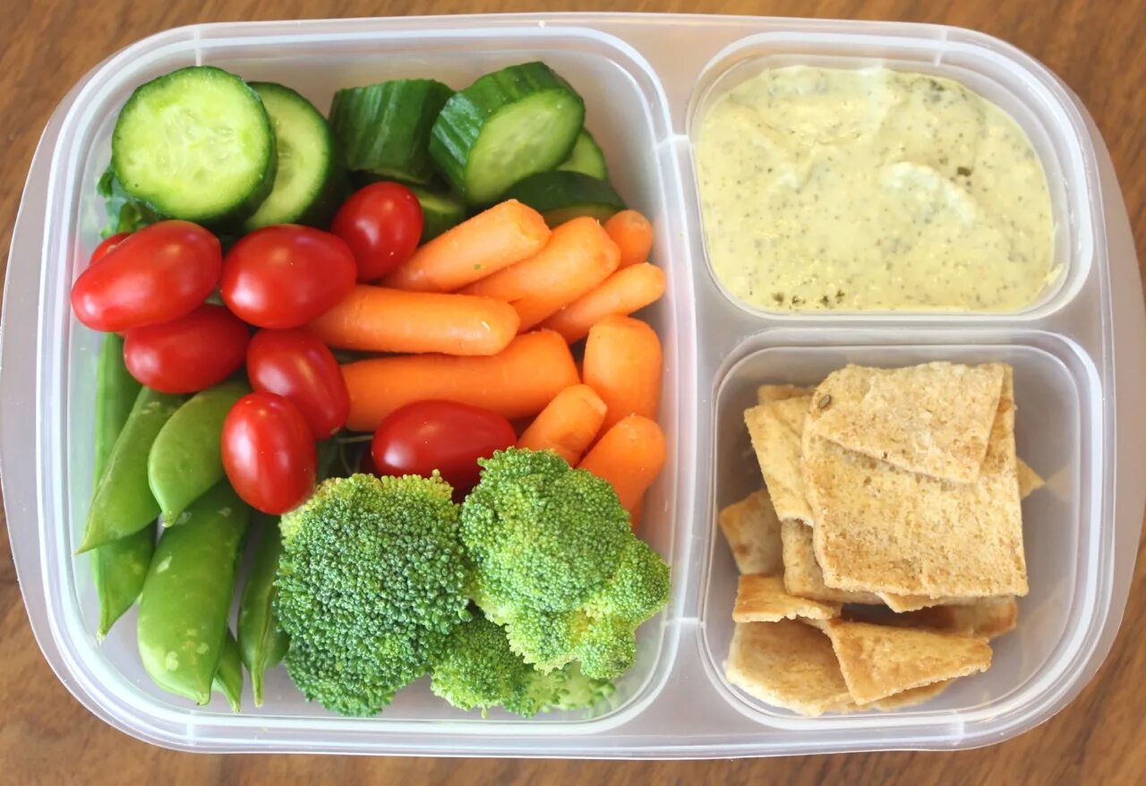 Vegetable lunch. Еда перекус. Овощи на перекус. Здоровое питание. Полезная еда для детей.