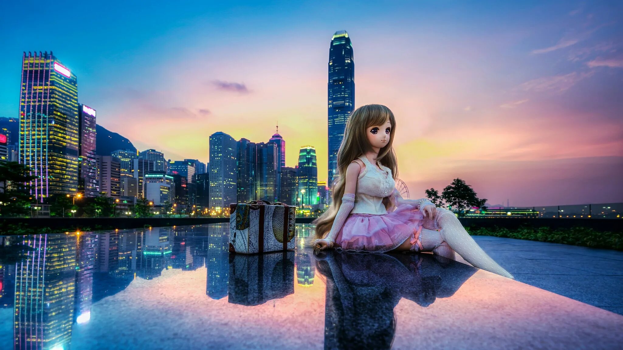 Hong kong doll видео