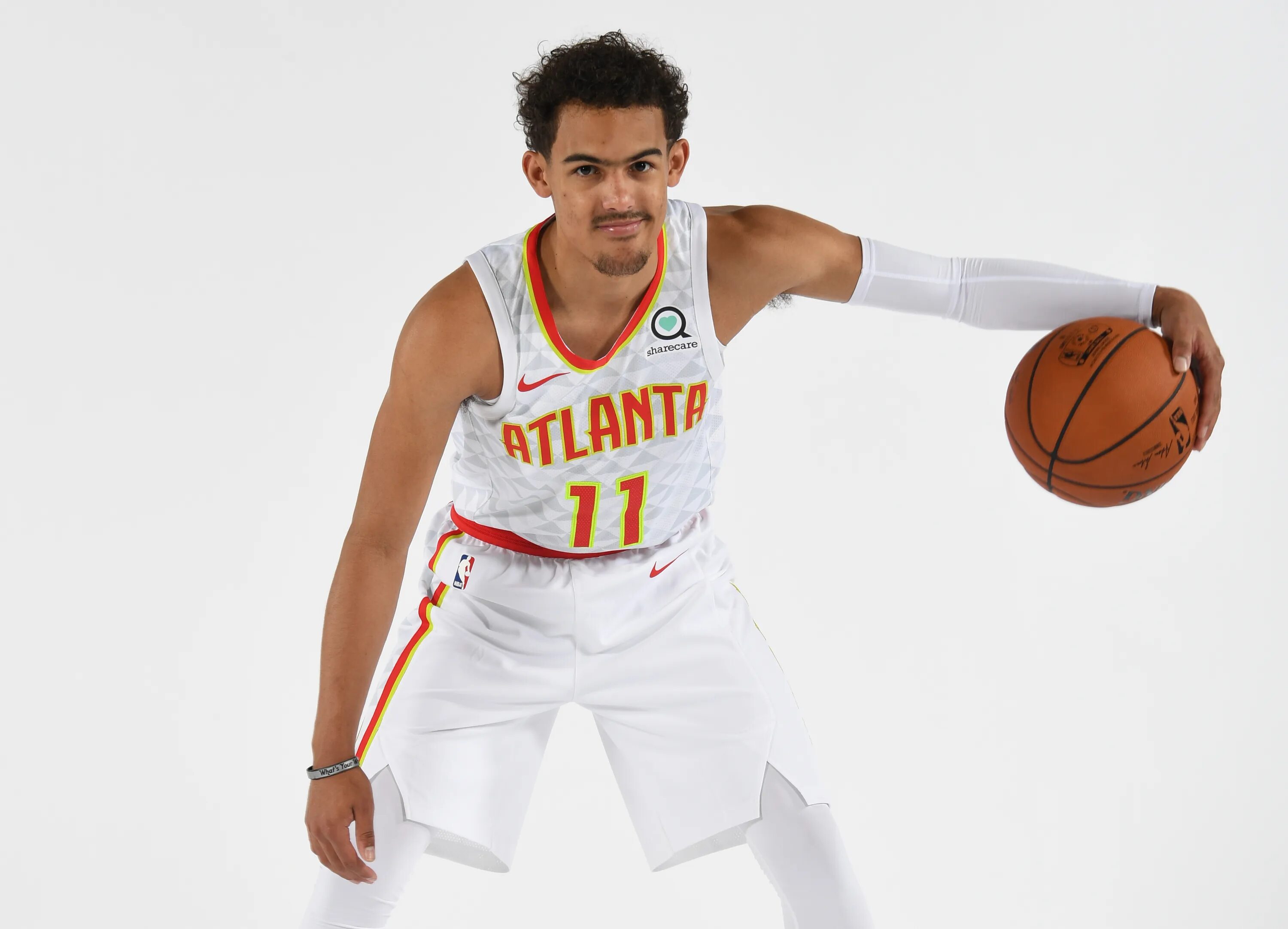 Trae young баскетболист. Trey Jang. Trae young Wallpaper. Трей.