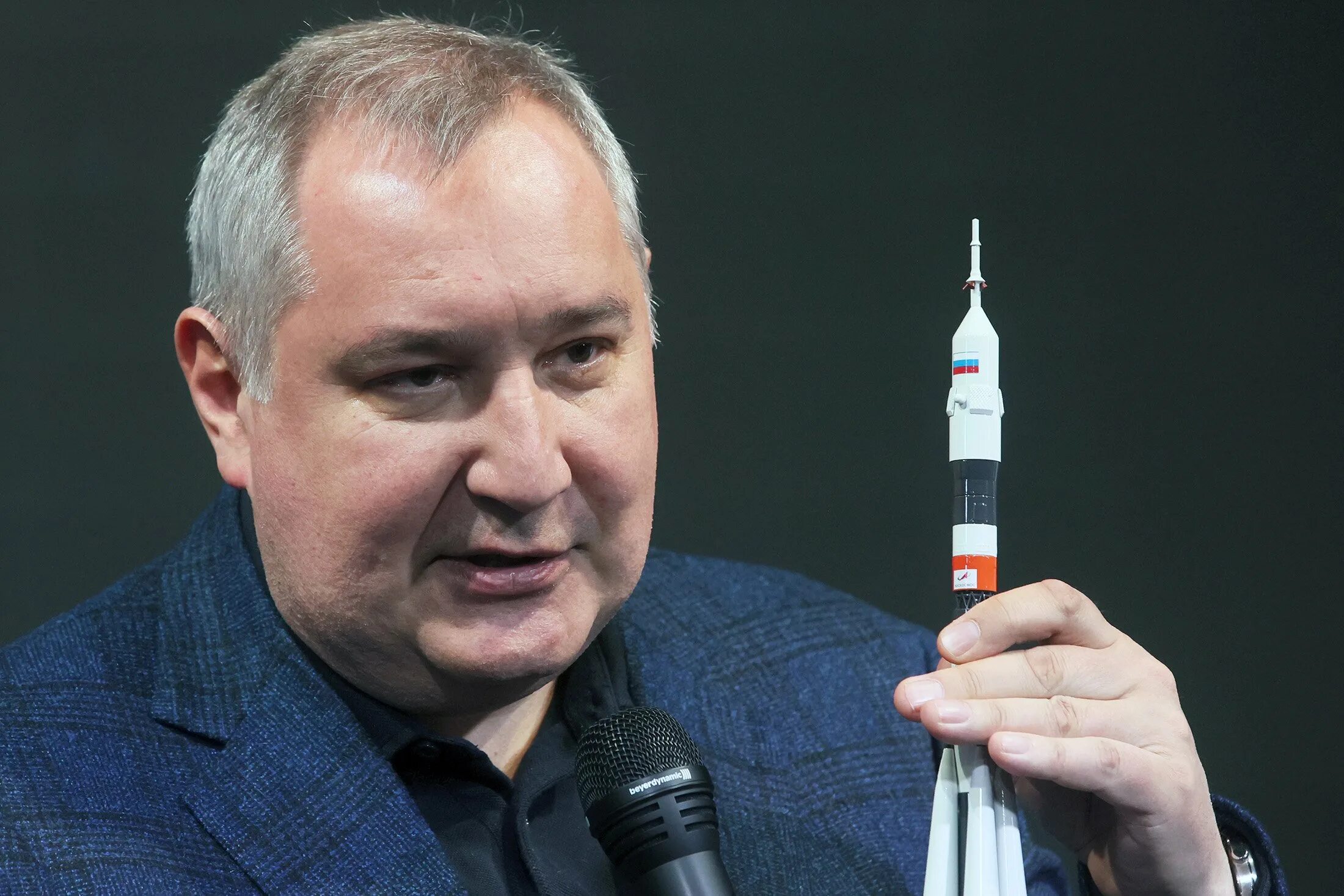 Рогозин нато. Рогозин нато. Роскосмос глава рогозин. Рогозин роскосмос куда. Рогозин роскосмос.