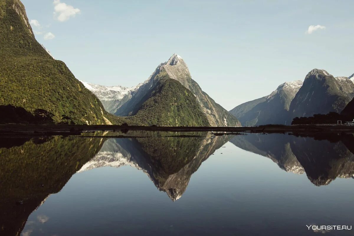 New zealand where. Милфорд саунд новая Зеландия. Национальный парк Фьордленд. Парк Фьордленд новая Зеландия. Залив Милфорд-саунд.