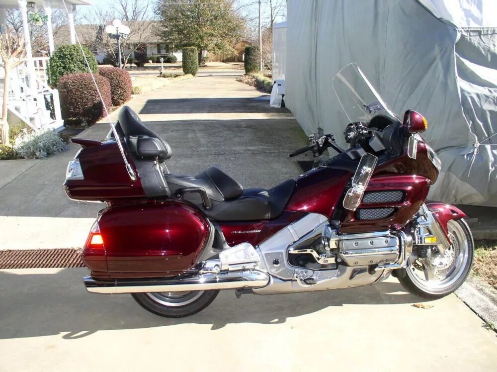 Купить голду 1800. Honda Gold Wing 2007. Мотоцикл Хонда Голд вин 150. Мотоцикл Honda Голд Винг. Gold Wing 2023.