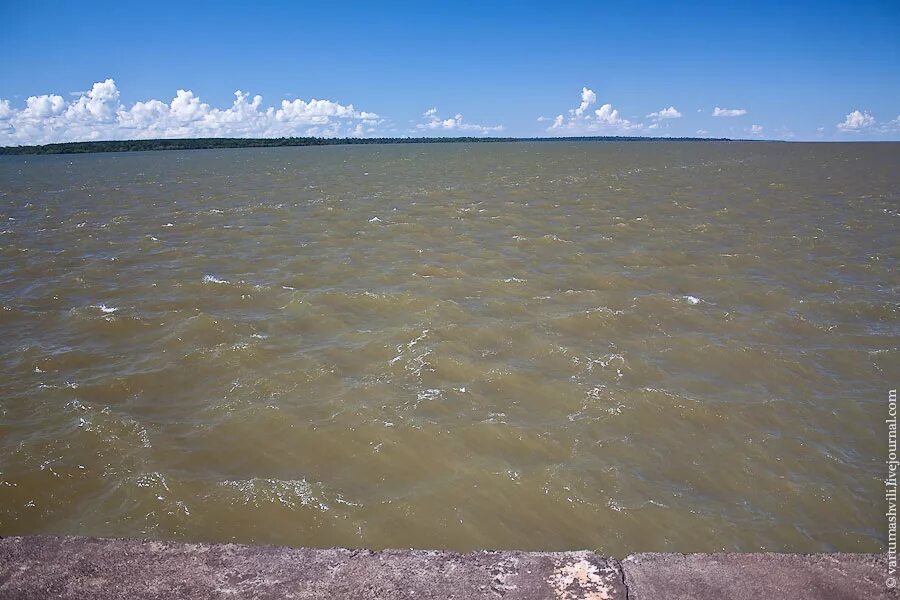 А жизнь мутная вода волна. Мутная вода. Мутная вода в озере. Непрозрачная вода. Мутность воды в озере.