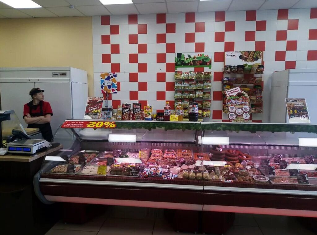 Мясные магазины барнаул. Ленина 120 красноярск. Мясной магазин барнаул. Барнаульский пищевик фото. Пищевик абинск.