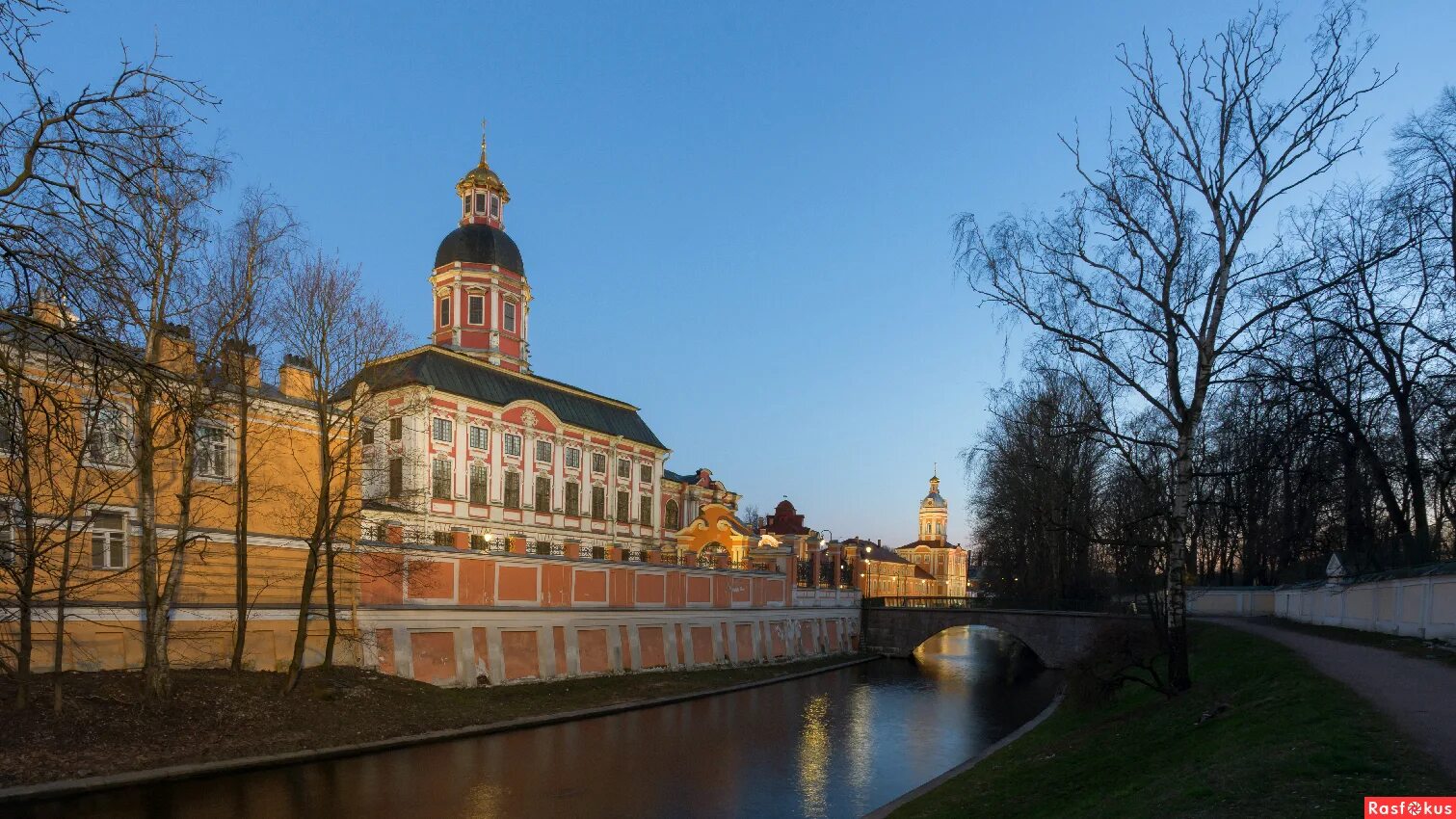 александро-невская лавра в санкт-петербурге. троицкий собор александро-невской лавры. вакансии александро невской лавры. александро-невская лавра в санкт-петербурге. троицкий собор александро-невской лавры.