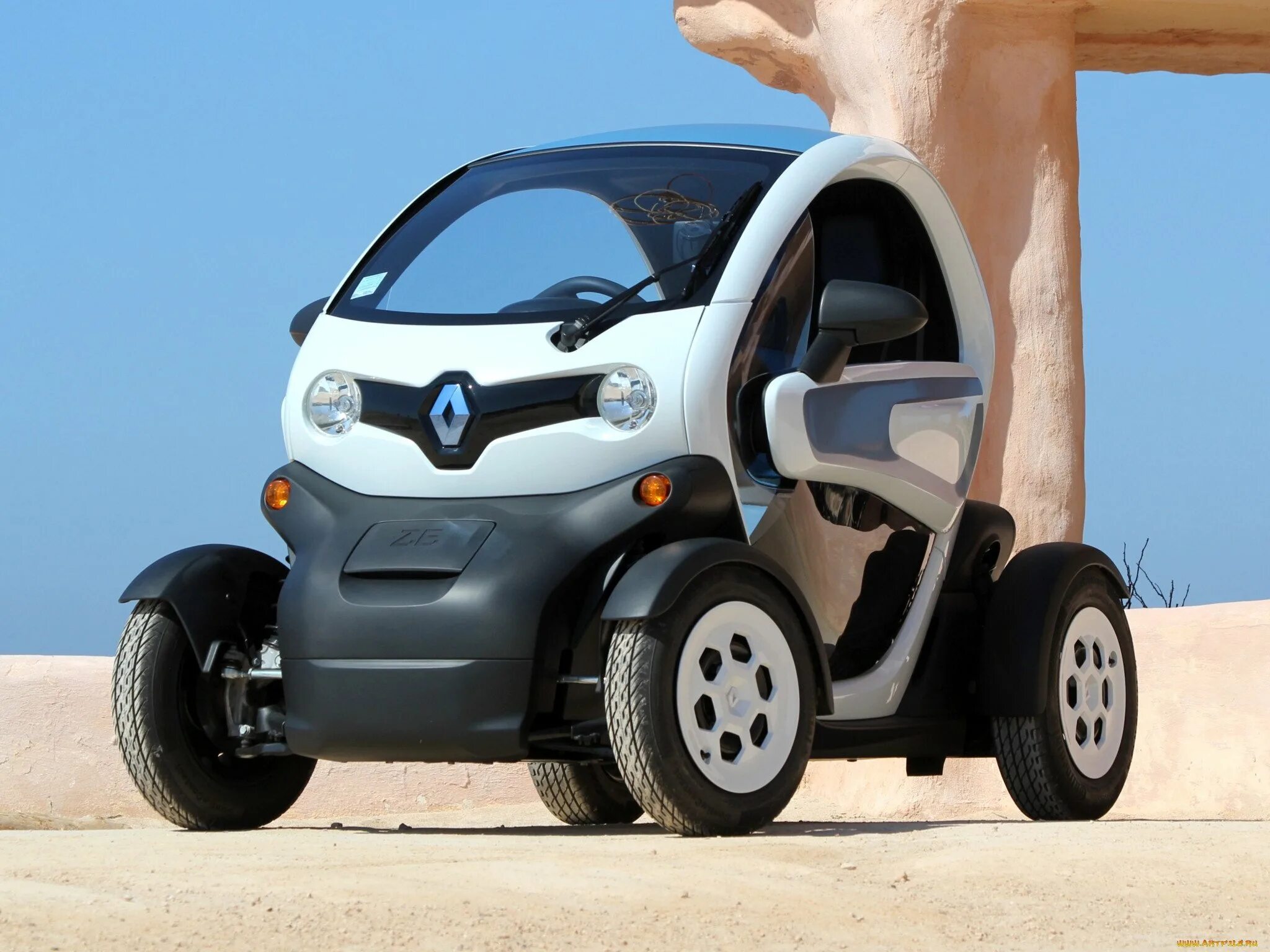 Электро мал. Renault Twizy 2012. Renault Twizy 2016. Рено Твизи 2020. Маленький Рено Twizy.