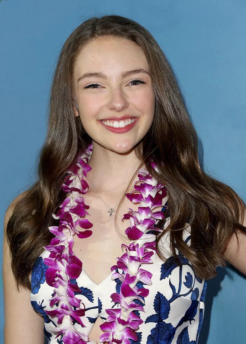 Daniel rose. Роуз расселл. Daniel rose. Daniel rose. Даниэль роуз расселл 2019.