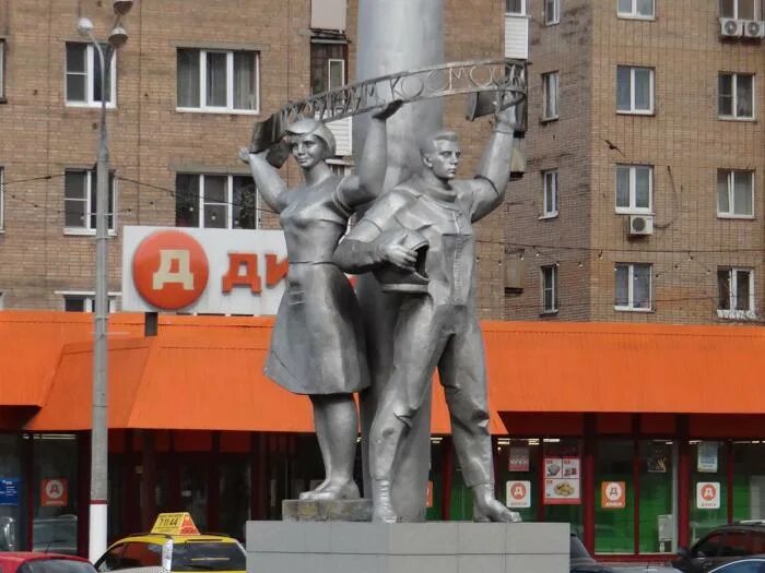 памятник комарова щелково. монумент слава героям в щелкове. штф щелково памятник. казань. мемориал в щелково.