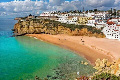 Living in portugal