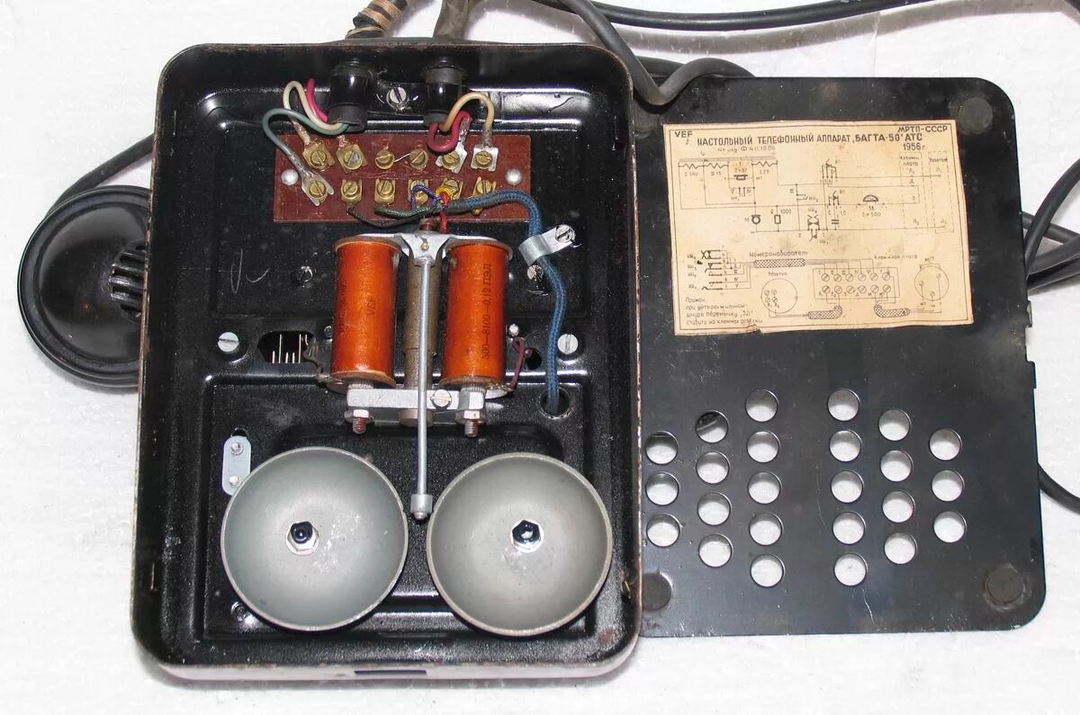 Та 50 телефон. VEF БАГТА-50. VEF БАГТА-50 для АТС. Телефонные аппараты ВЭФ БАГТА-мб50. Телефонный аппарат БАГТА-50.