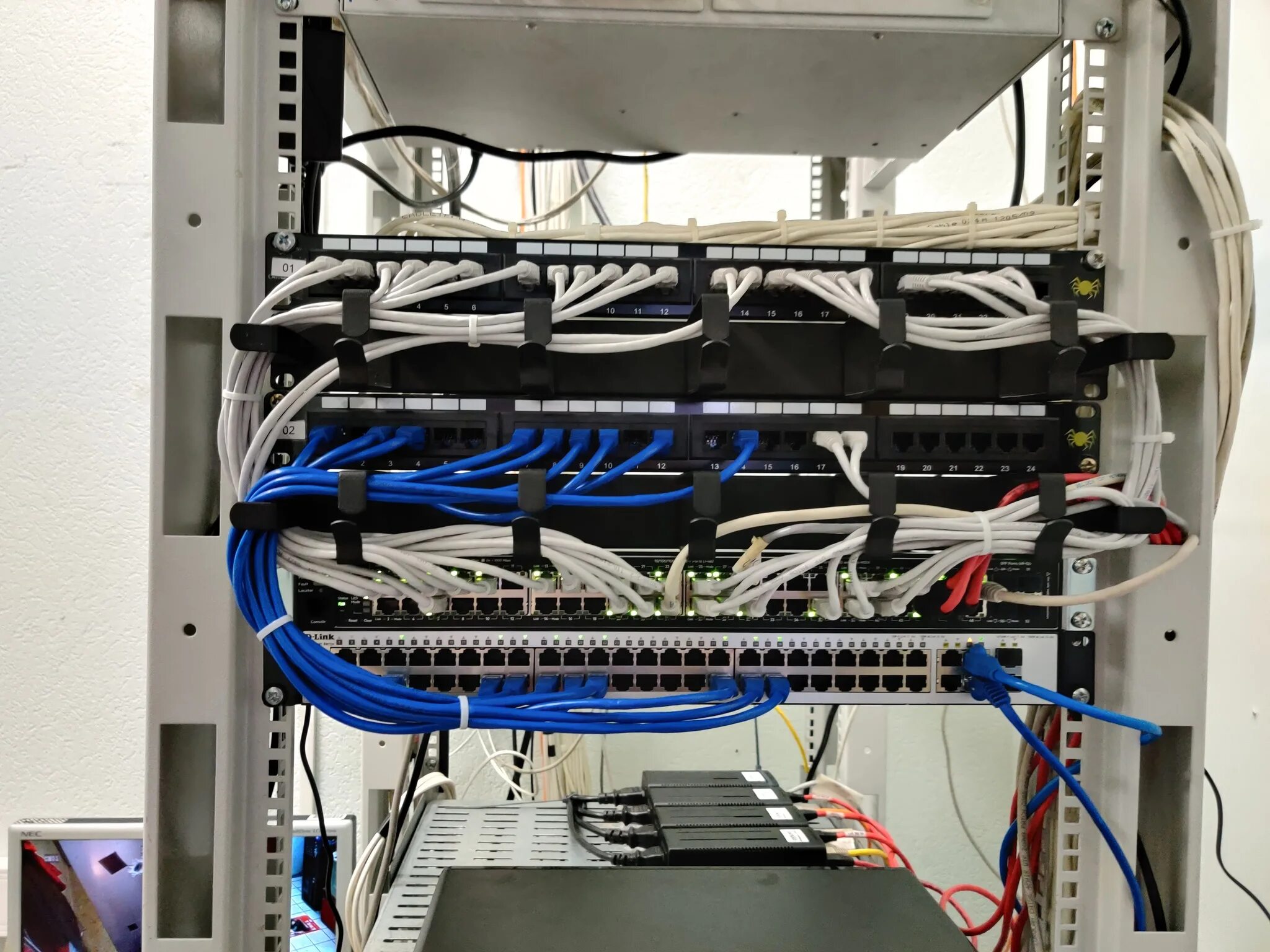 Серверная стойка - Depo Rack 600t3. Серверная стойка 42 юнита в ЦОД. Visio стойка серверная СКС. Visio 19 серверная стойка. Местоположение оборудования