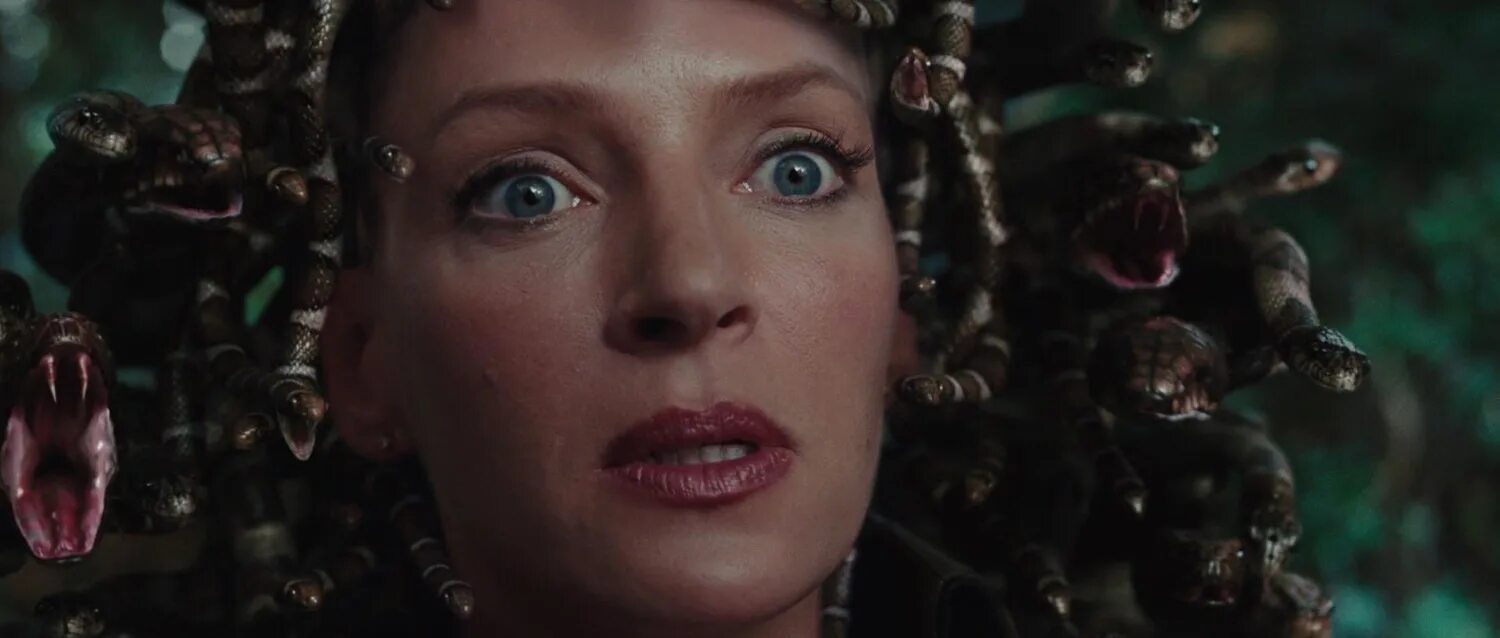 перси джексон и похититель молний фильм 2010. перси джексон медуза горгона. ума турман перси джексон. перси джексон медуза горгона. ума турман медуза горгона.