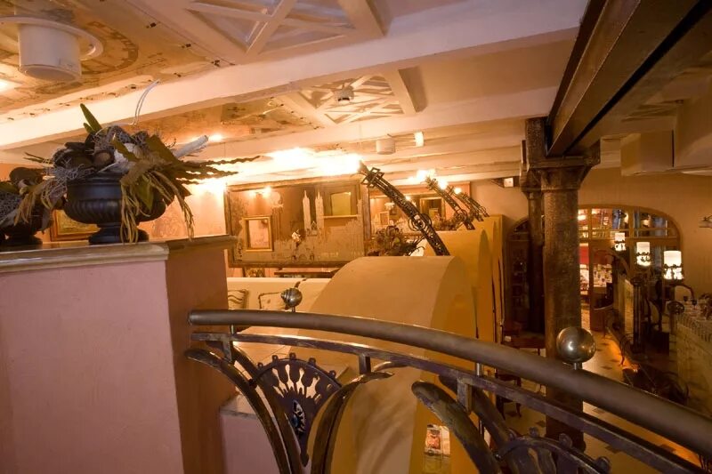 Paris ресторан ростов. Маленький париж ростов на дону. Париж ростов на дону буденновский. Ростов париж. Ресторан париж в ростове на дону.