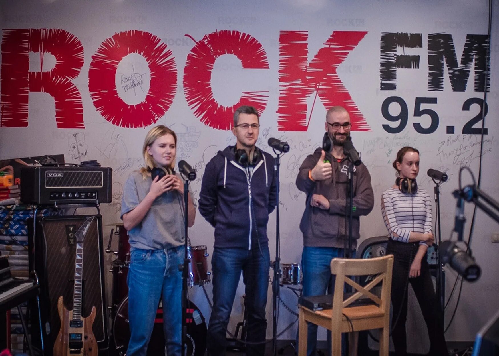 Рок fm. Рок ФМ ведущие. Rock fm Бендер. Рок радиостанции fm.