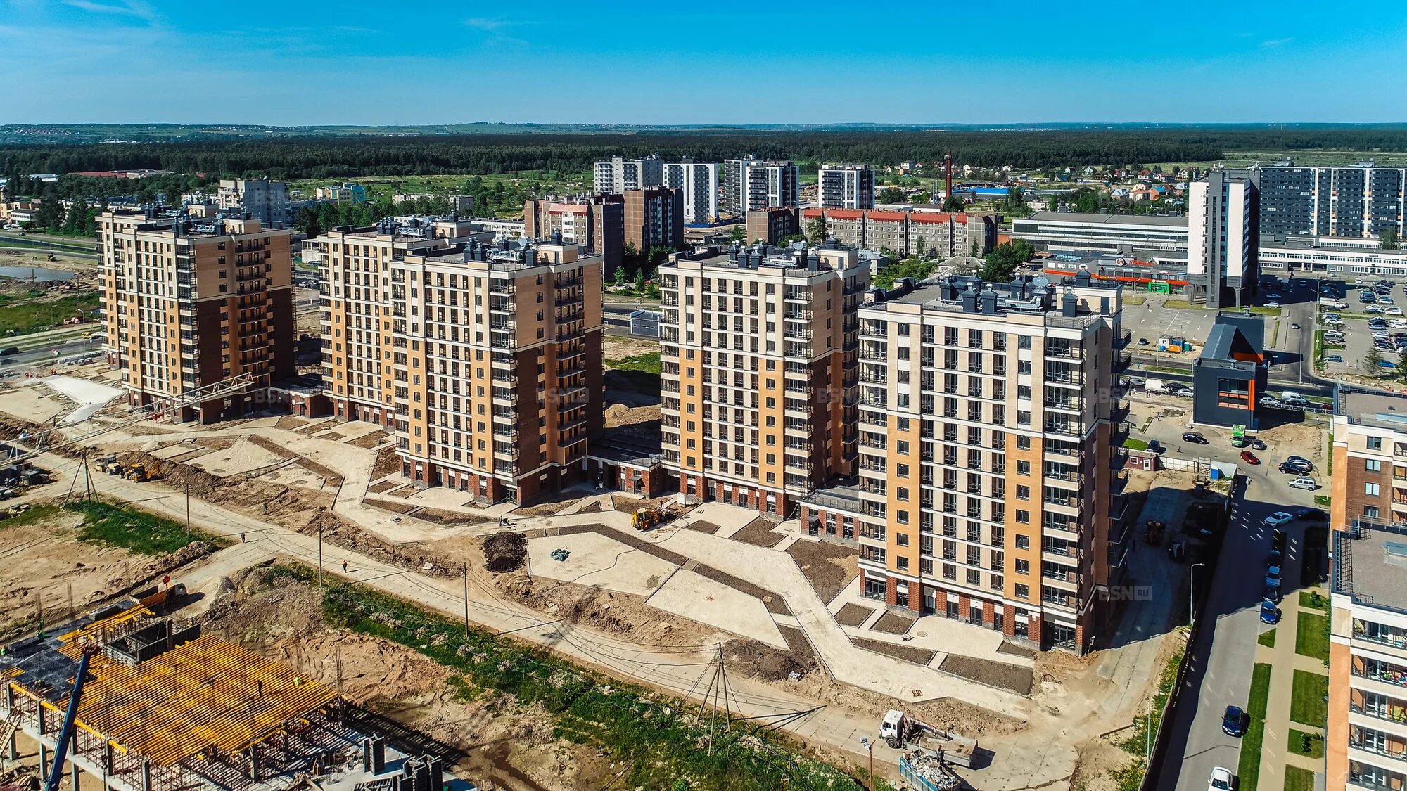 Застройщики питера. Жк приморский квартал спб метро пионерская. Огни залива жилой комплекс санкт-петербург. Стройка спб. Жилые строительные застройщики.