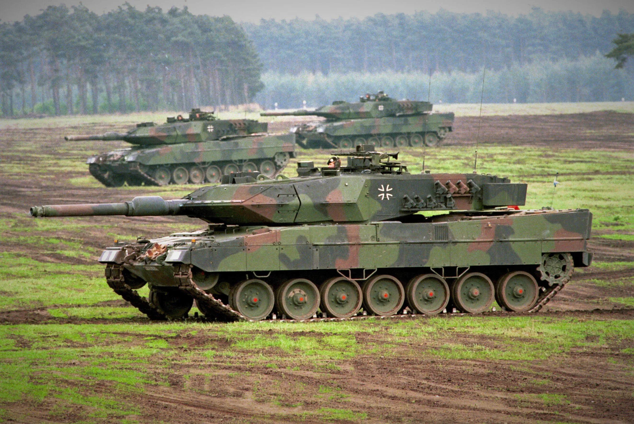 Leopard 2a4 танк. Leopard 2a6. Леопард 2 бундесвер. Танк леопард 2. Танк leopard 2a6.